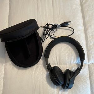 Bose wireless Bluetooth headphones
